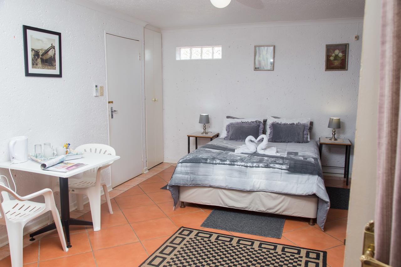 29 Polvy Street Hotel Mbombela Екстериор снимка
