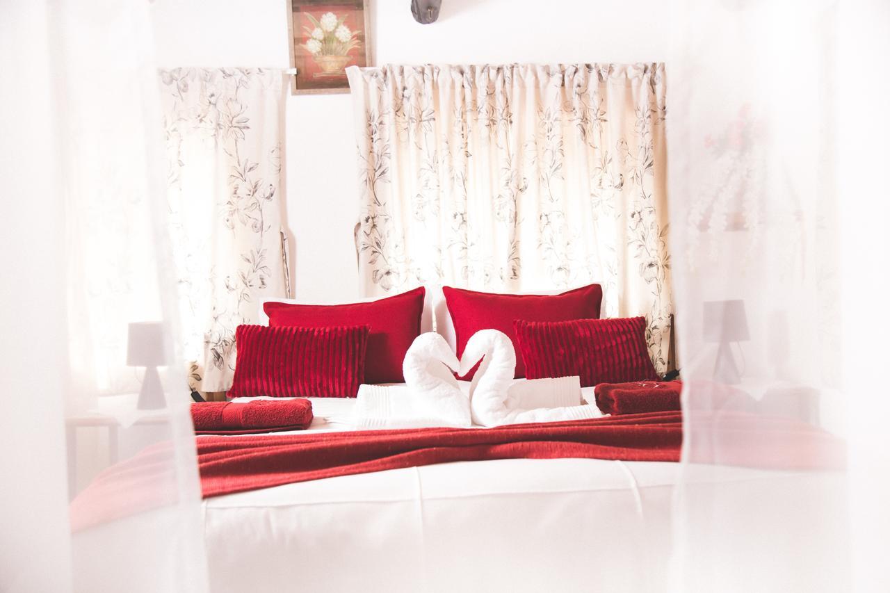 29 Polvy Street Hotel Mbombela Екстериор снимка