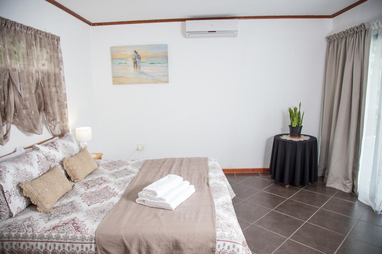 29 Polvy Street Hotel Mbombela Екстериор снимка