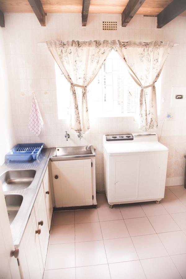 29 Polvy Street Hotel Mbombela Екстериор снимка
